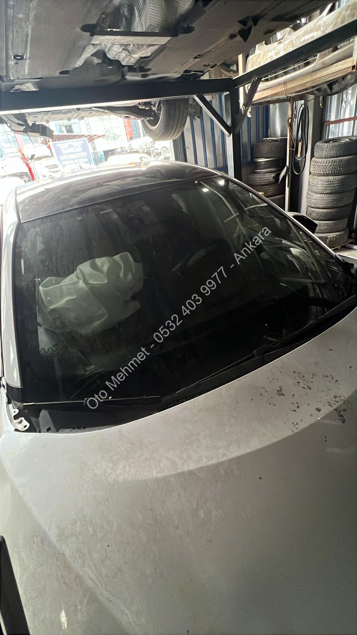 Toyota CHR Çıkma 2022-2025 Ön Cam