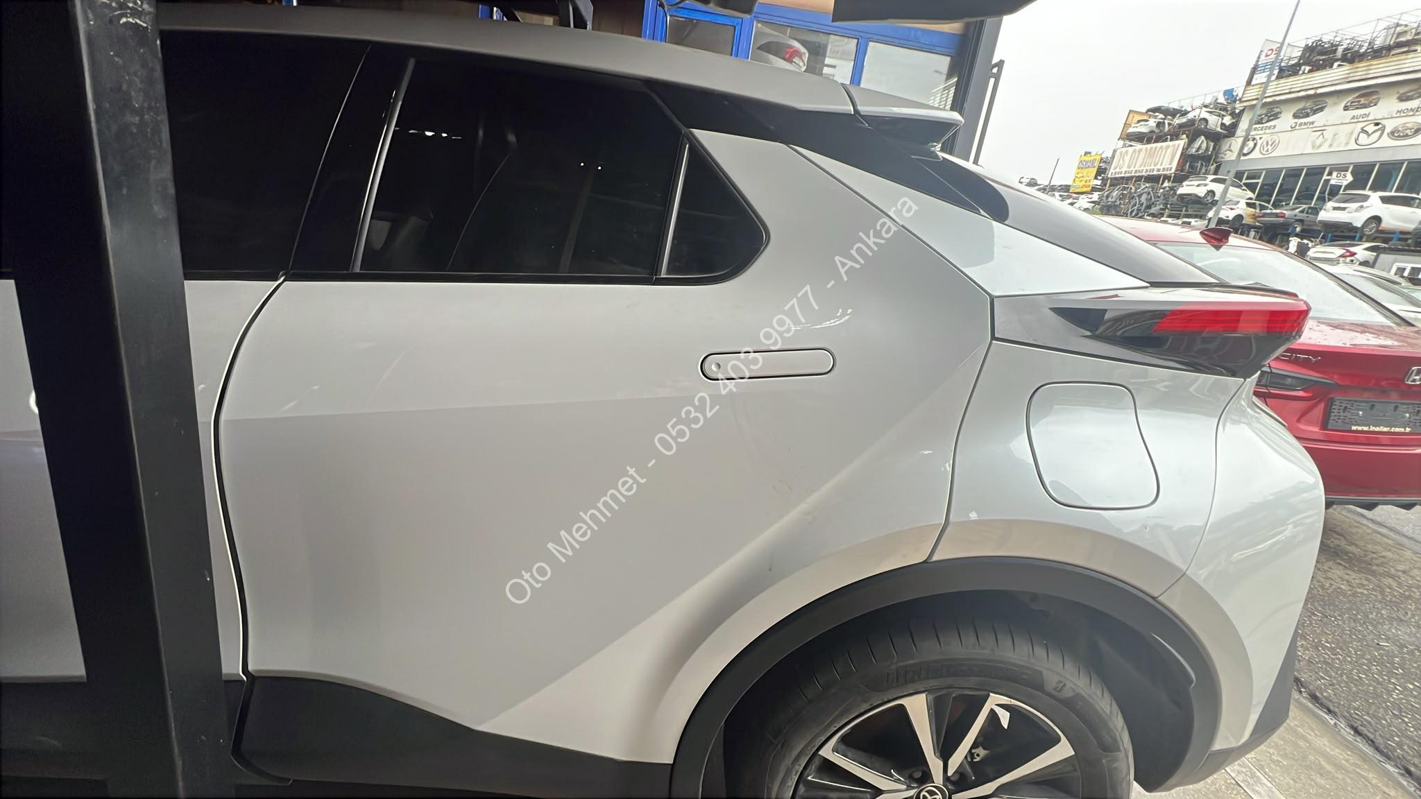 Toyota CHR Çıkma 2022-2025 Sol Arka Kapı Beyaz Hatasız-01